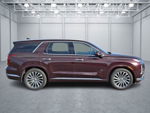 Certified 2023 Hyundai Palisade Calligraphy w/ Cargo Package image 7