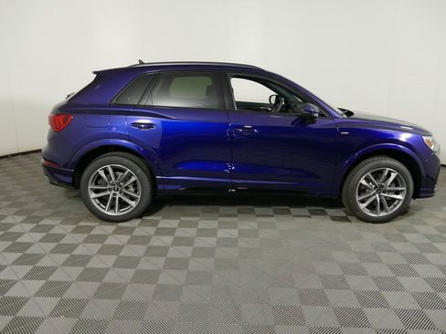 New 2025 Audi Q3 2.0T Premium image 2