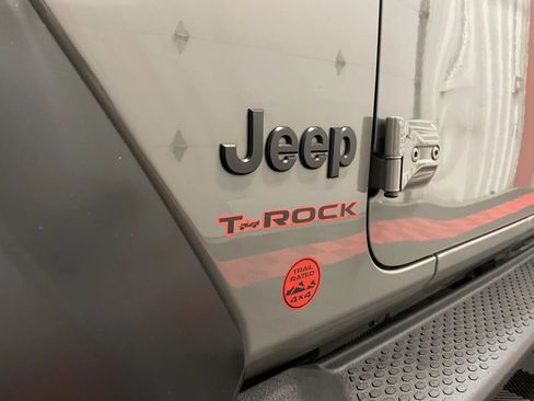 Used 2021 Jeep Wrangler Unlimited Sport AWD/4WD image 15