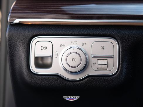 Used 2021 Mercedes-Benz GLS 580 4MATIC image 44