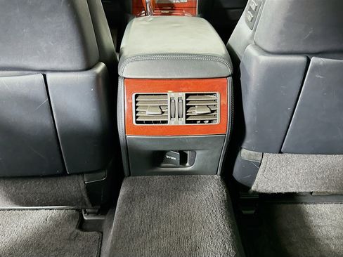 Used 2012 Lexus LS 600h L image 28