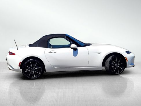 Certified 2025 MAZDA MX-5 Miata Grand Touring RWD image 3