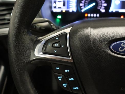 Used 2022 Ford Edge Titanium image 11