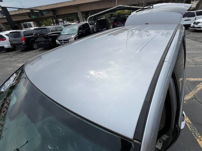 Used 2018 Dodge Grand Caravan SE w/ UConnect Hands-Free Group FWD image 15