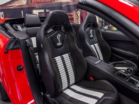 Used 2013 Ford Mustang Shelby GT500 image 20