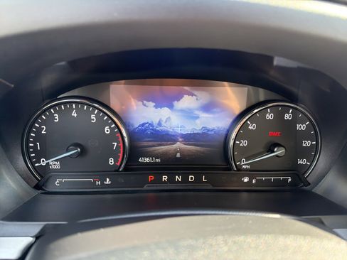 Used 2022 Ford Explorer XLT w/ Equipment Group 202A image 16