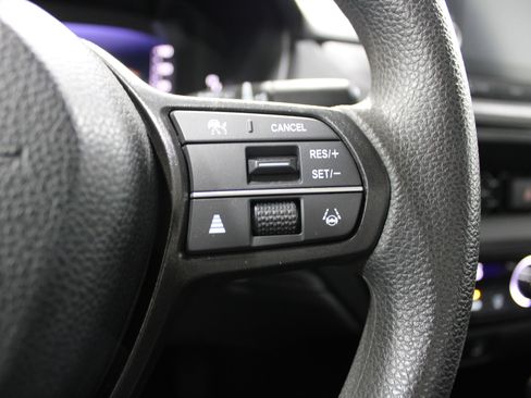 Used 2023 Honda Accord LX image 11