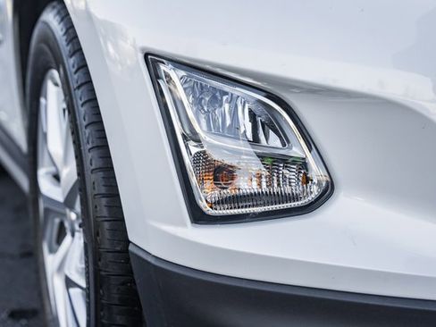 Used 2021 Chevrolet Equinox Premier image 18