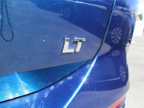 Used 2019 Chevrolet Equinox LT w/ LPO, Cargo Package FWD image 7