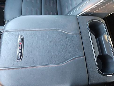 Used 2024 GMC Sierra 2500 AT4X image 19