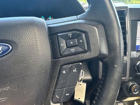 Used 2020 Ford F150 XLT w/ Equipment Group 302A Luxury AWD/4WD image 16