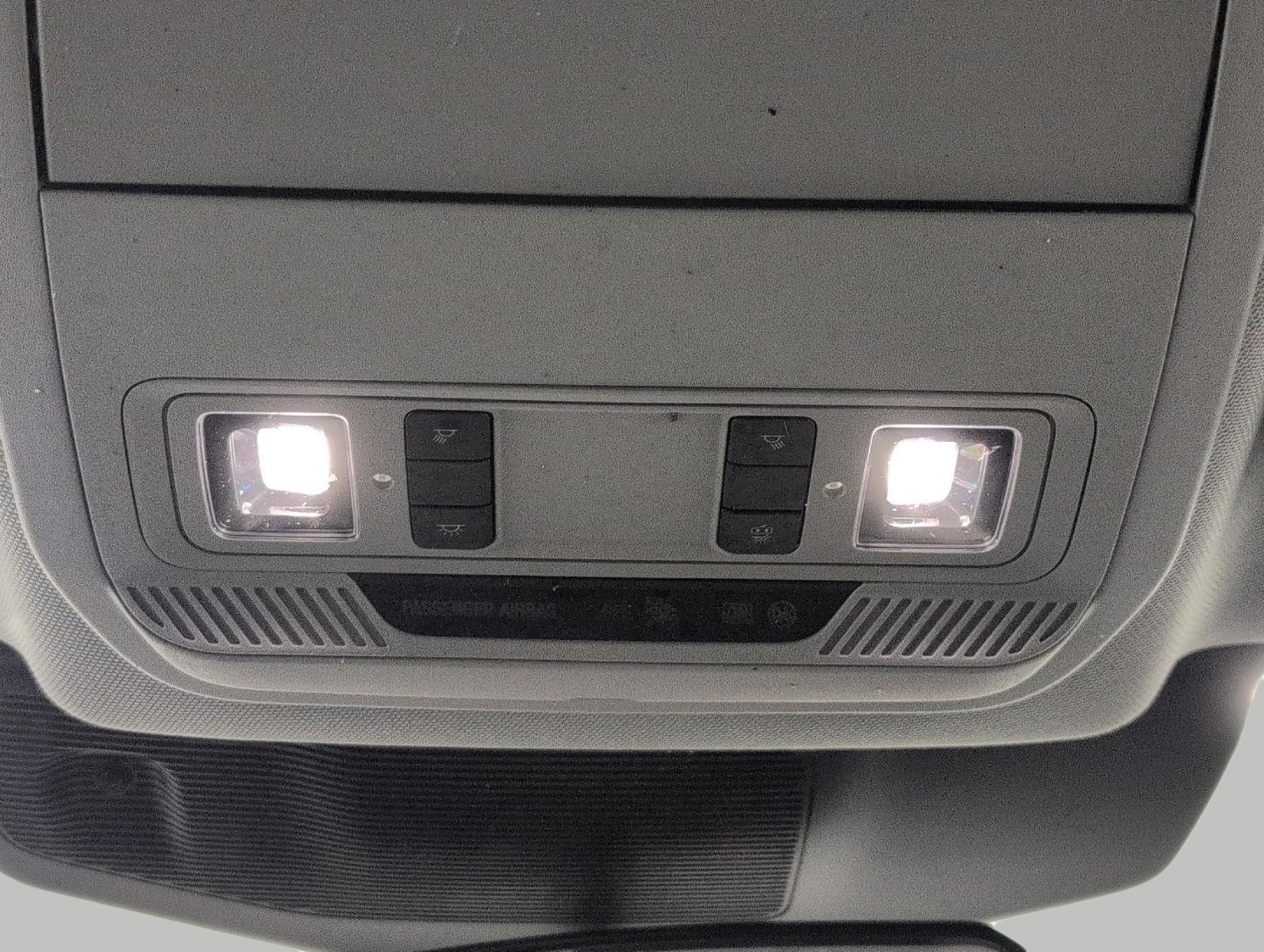 Used 2024 Ford Explorer XLT w/ Equipment Group 202A AWD/4WD image 19