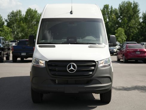 New 2025 Mercedes-Benz Sprinter 2500 image 2