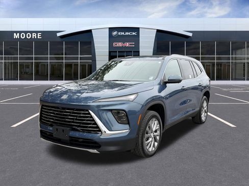 Used 2025 Buick Enclave Preferred image 7