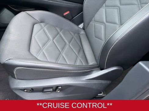 Used 2024 Volkswagen Atlas SE image 9