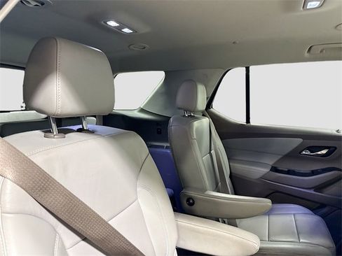 Used 2019 Chevrolet Traverse LT w/ LPO, Black Accent Package image 30