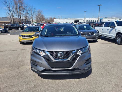Used 2022 Nissan Rogue Sport SV image 8