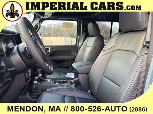 New 2026 Jeep Wrangler Sahara image 33