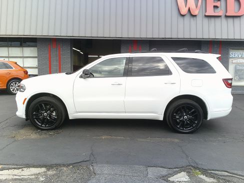 Used 2024 Dodge Durango GT image 3