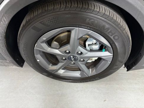 Used 2025 Kia K4 FWD image 10