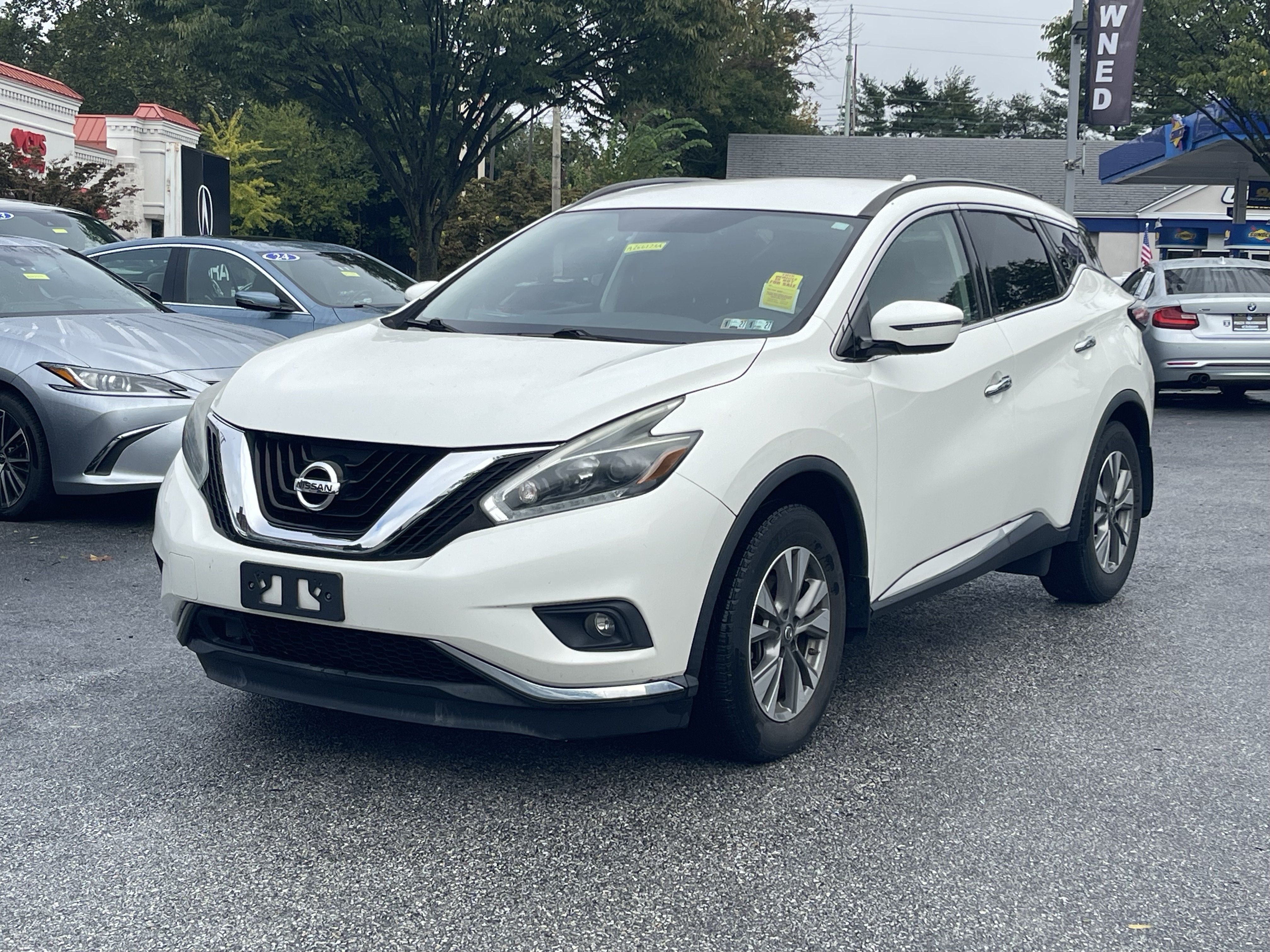 Used 2018 Nissan Murano SV AWD/4WD image 2