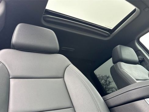 Used 2025 GMC Sierra 1500 Elevation w/ Elevation Premium Package image 20