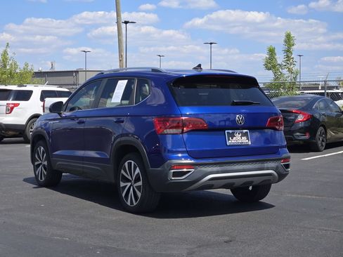 Used 2024 Volkswagen Taos SE FWD image 5