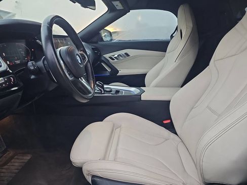 Used 2022 BMW Z4 sDrive30i w/ Premium Package 2 image 9