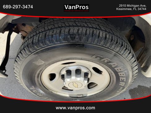 Used 2013 Chevrolet Express 3500 Extended RWD image 17