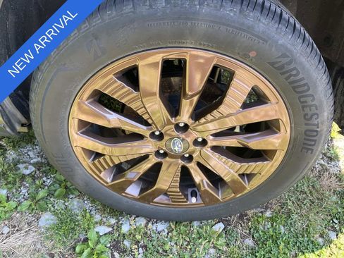 Used 2025 Subaru Forester Sport w/ Popular Package #1 image 9