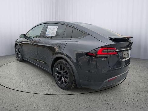 Used 2024 Tesla Model X AWD/4WD image 4