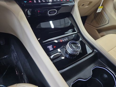New 2026 Jeep Grand Cherokee L Limited AWD/4WD image 25