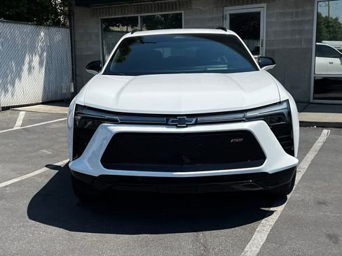 Used 2024 Chevrolet Blazer EV RS AWD/4WD image 2