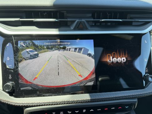 New 2026 Jeep Cherokee Limited AWD/4WD image 31