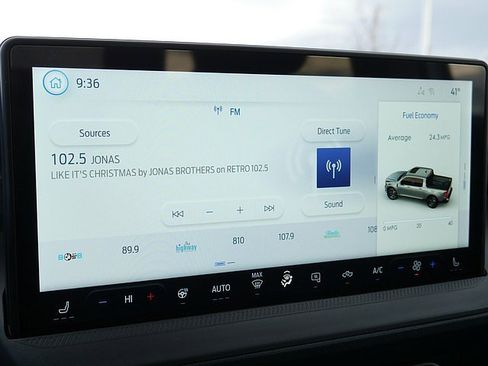 Used 2025 Ford Maverick XLT w/ XLT Luxury Package image 35