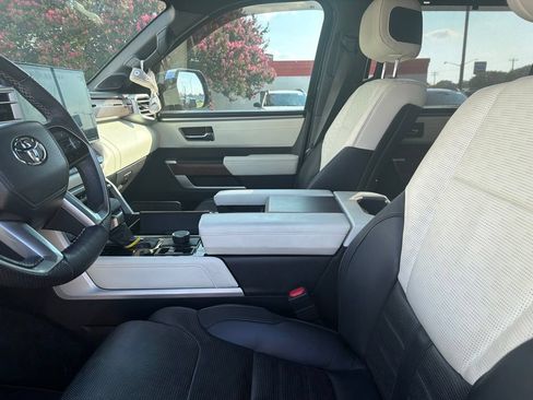Used 2022 Toyota Tundra Capstone AWD/4WD image 17