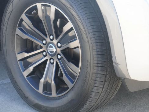 Used 2017 Nissan Armada Platinum w/ Captain Seat Package image 20