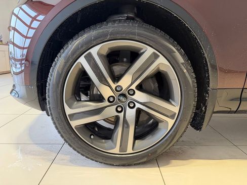 New 2026 Land Rover Discovery Limited Edition AWD/4WD image 10