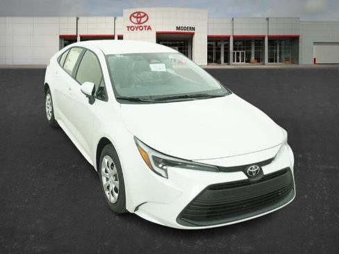 New 2026 Toyota Corolla LE image 31