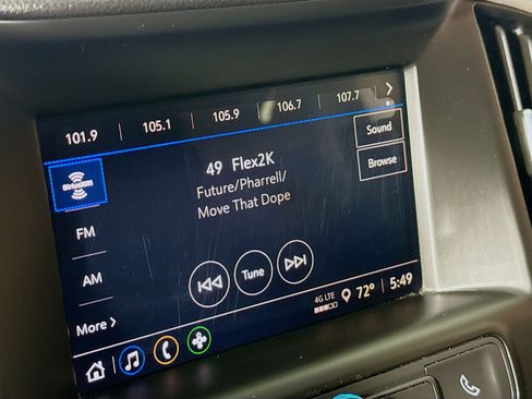 Used 2022 GMC Terrain SLE w/ Driver Convenience Package image 16