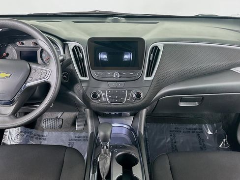 Used 2024 Chevrolet Malibu LT image 34