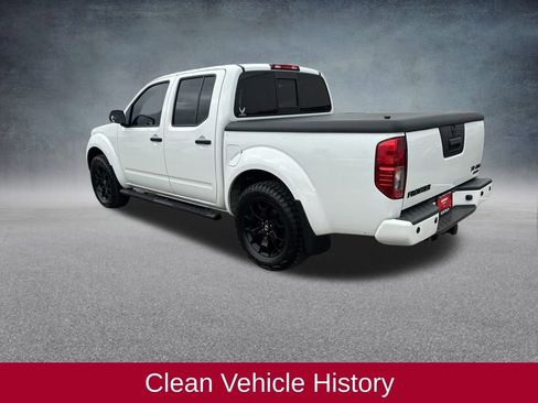 Used 2020 Nissan Frontier SV w/ Midnight Edition Floor Mats image 3