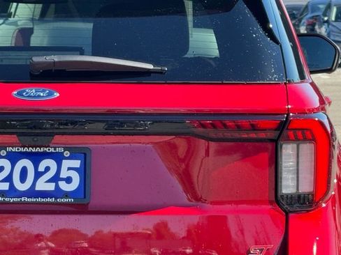 Used 2025 Ford Explorer ST w/ Sun And Sound Package image 5