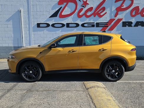 New 2025 Dodge Hornet GT w/ GT Blacktop Package image 2