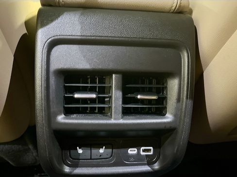 Used 2024 Cadillac XT4 Premium Luxury w/ Cold Weather Package image 27