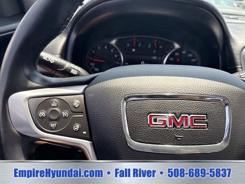 Used 2024 GMC Terrain SLT AWD/4WD image 37