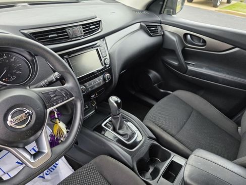 Used 2019 Nissan Rogue Sport S FWD image 22