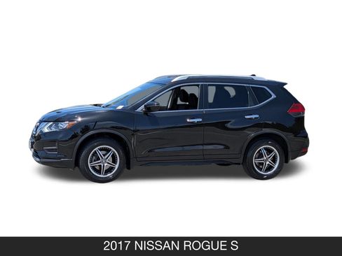 Used 2017 Nissan Rogue S w/ S Appearance Package FWD image 5