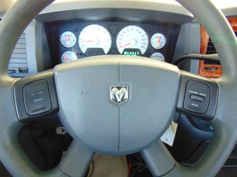 Used 2006 Dodge Ram 1500 Truck SLT w/ Quad Cab Big Horn Value Group image 12
