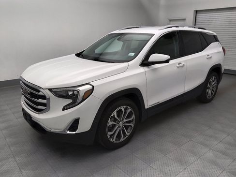 Used 2020 GMC Terrain SLT FWD image 2